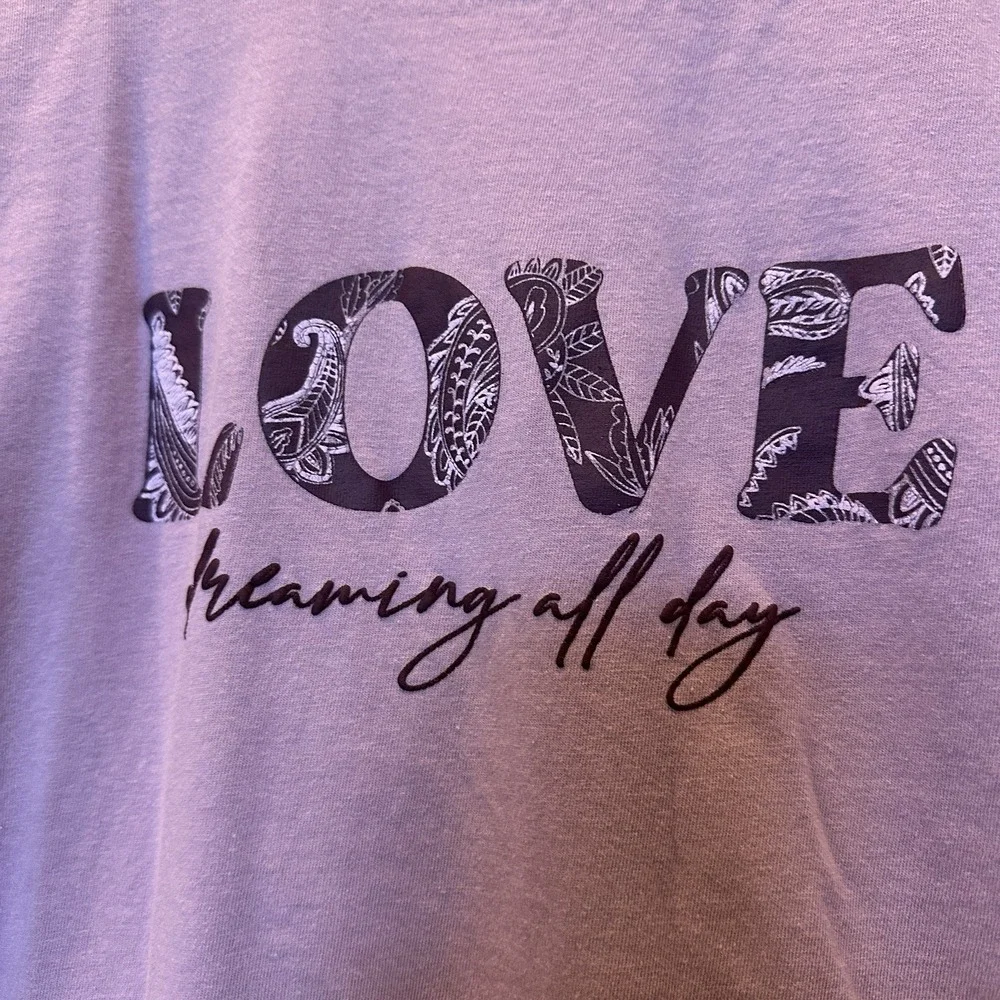 Beloved Love Dreaming All Day Sleepwear T-shirt Women's Size‎ Medium